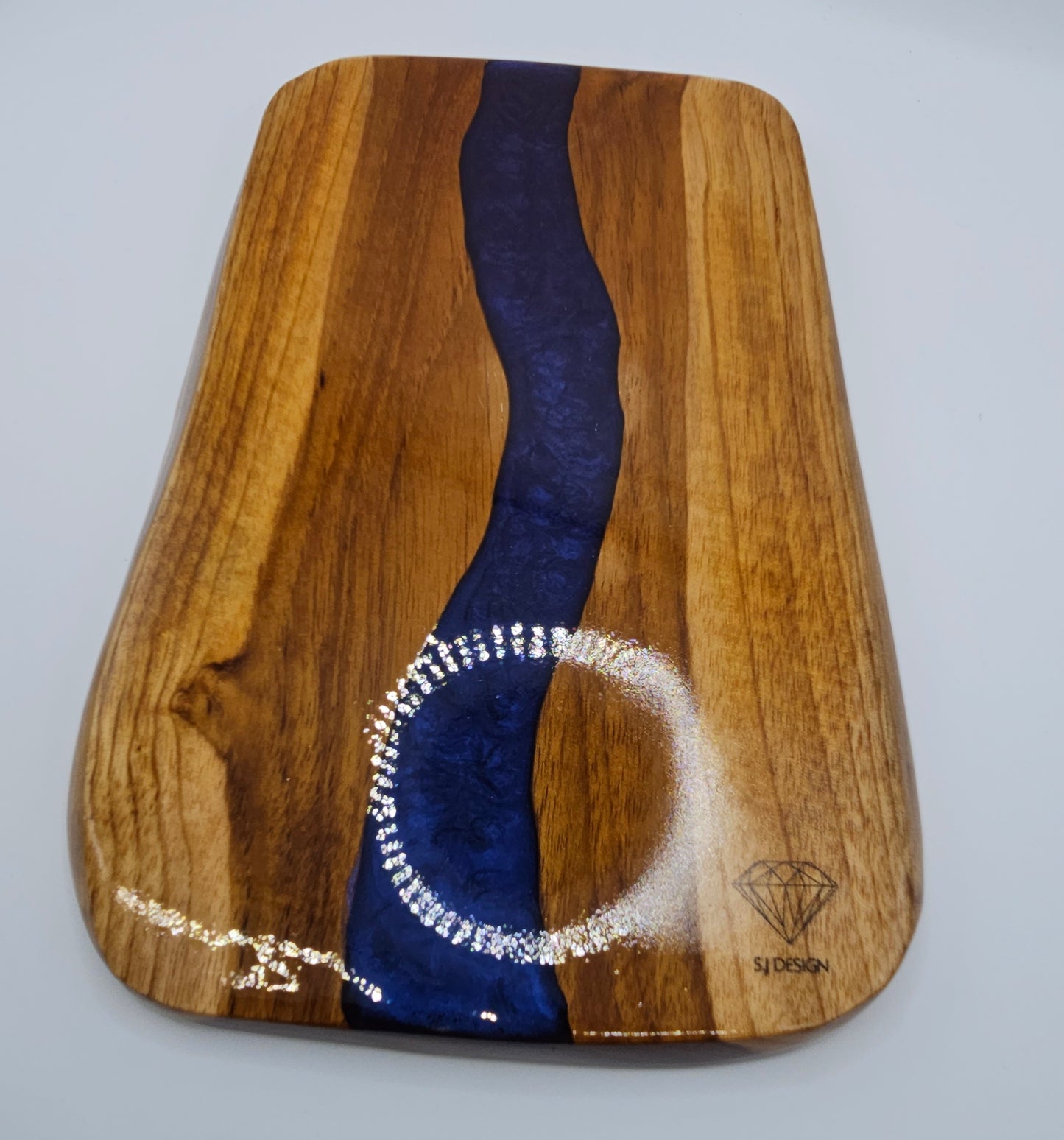 Plateau teck rivière en résine epoxy