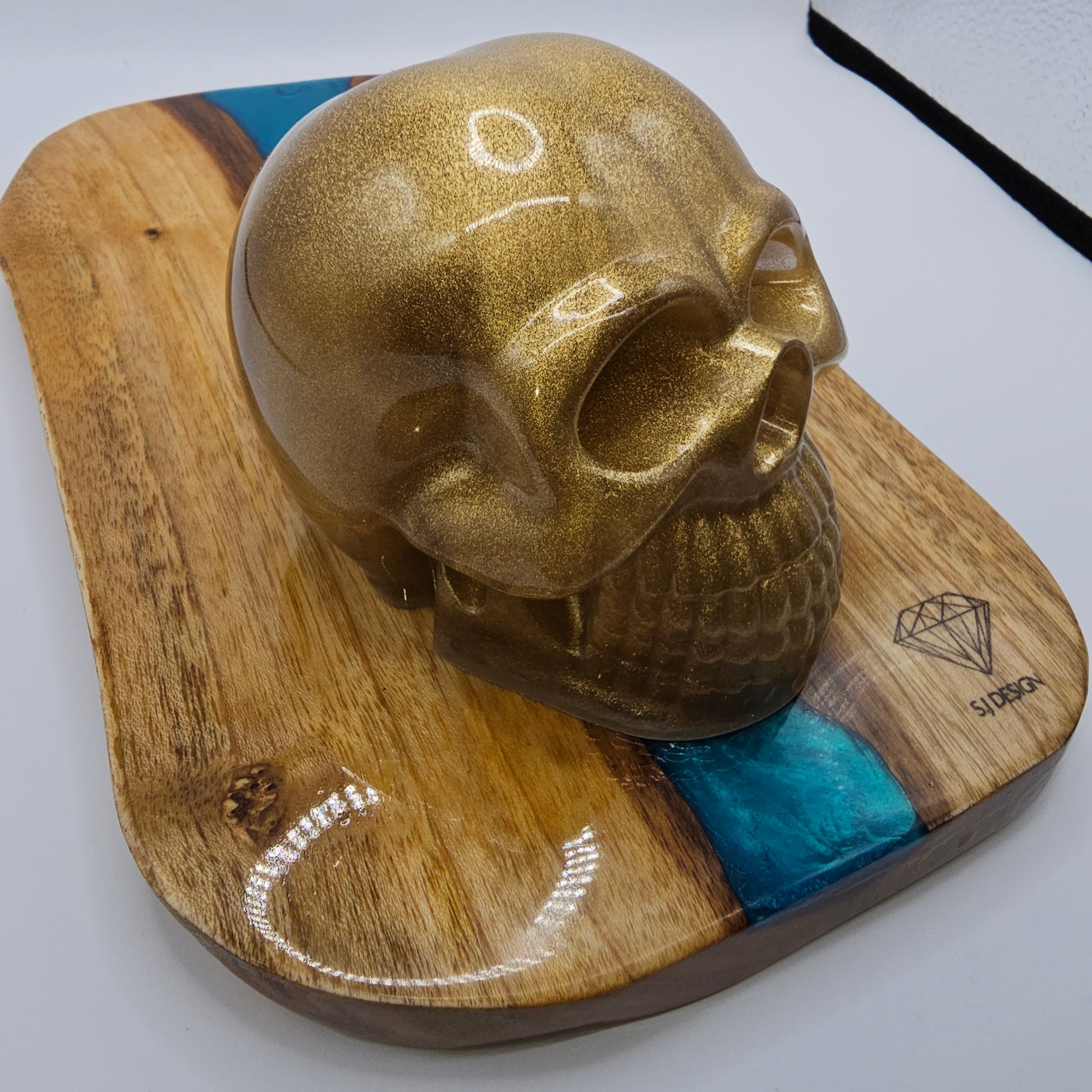 Crâne/skull en résine epoxy